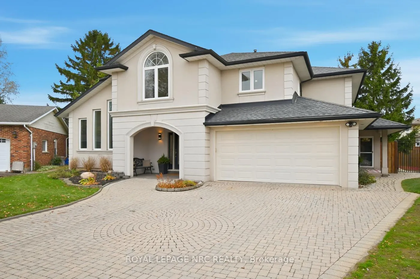Photo 1 of 12 Fuller Crescent, Thorold, Confederation Heights — HOMEH