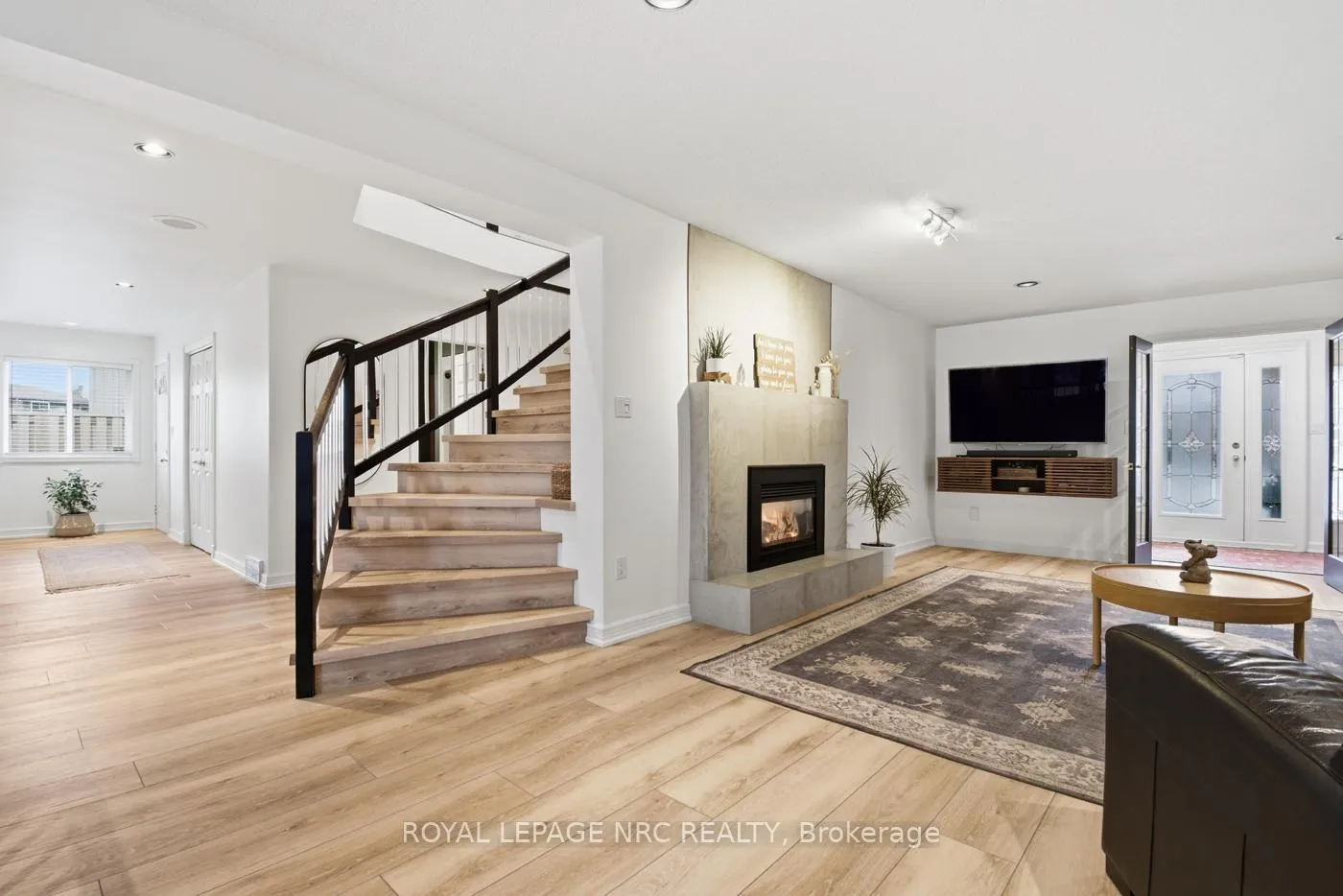 Photo 8 of 12 Fuller Crescent, Thorold, Confederation Heights — HOMEH