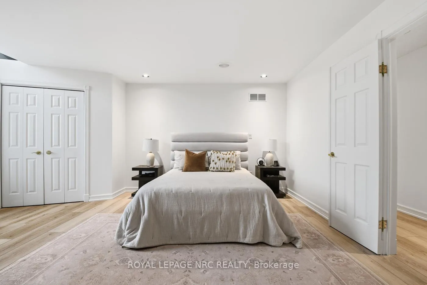 Photo 12 of 12 Fuller Crescent, Thorold, Confederation Heights — HOMEH