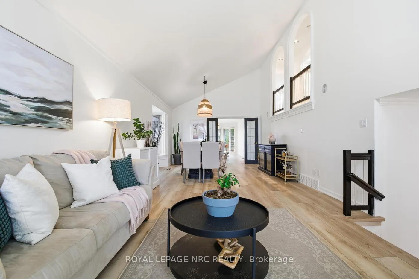 Photo 14 of 12 Fuller Crescent, Thorold, Confederation Heights — HOMEH