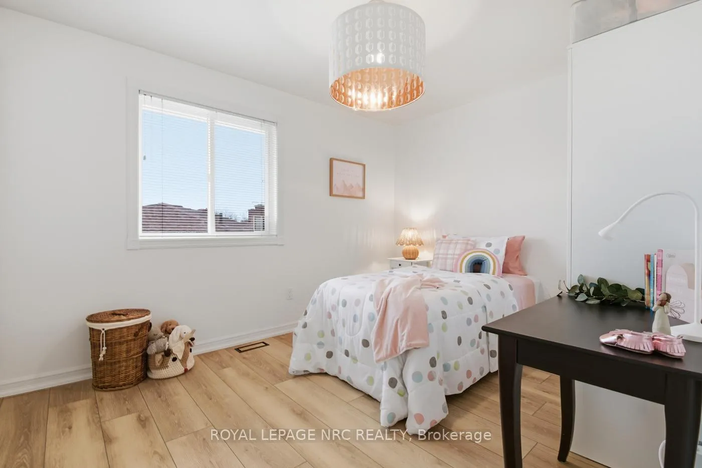 Photo 31 of 12 Fuller Crescent, Thorold, Confederation Heights — HOMEH