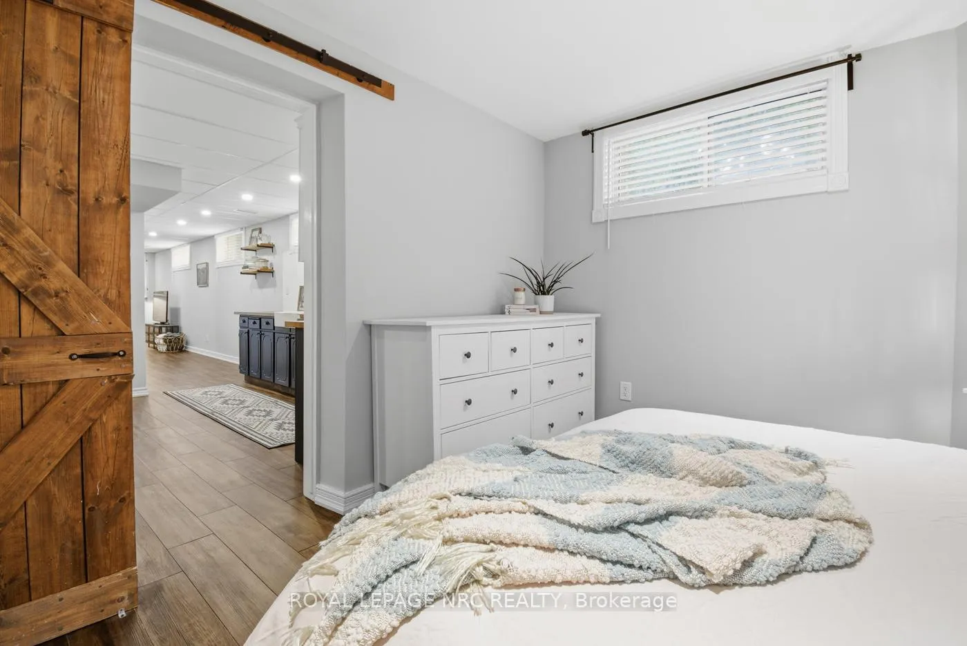 Photo 36 of 12 Fuller Crescent, Thorold, Confederation Heights — HOMEH