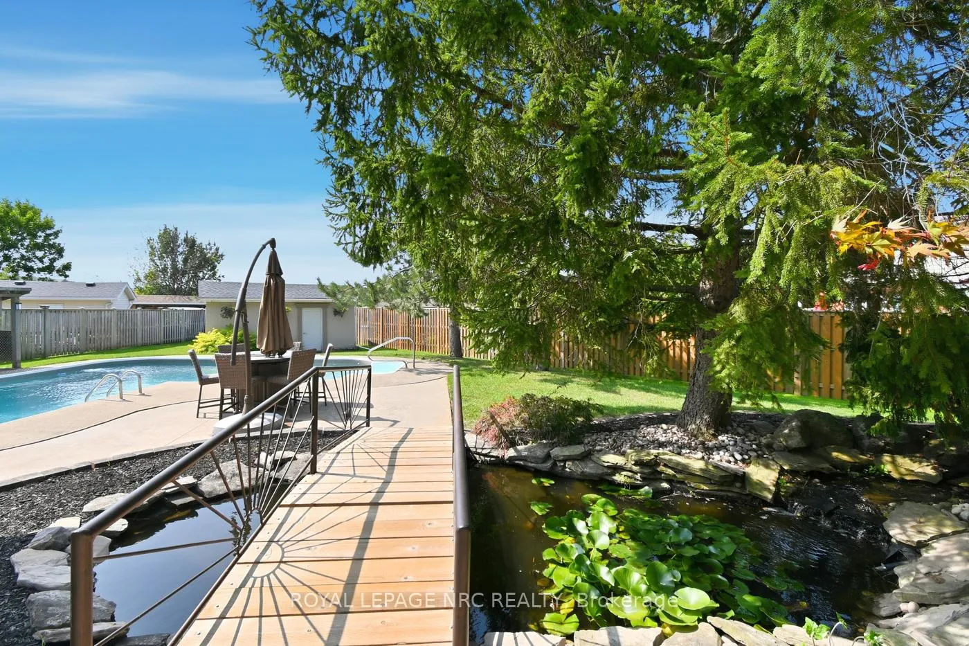Photo 41 of 12 Fuller Crescent, Thorold, Confederation Heights — HOMEH