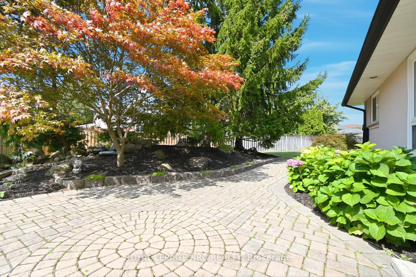 Photo 44 of 12 Fuller Crescent, Thorold, Confederation Heights — HOMEH
