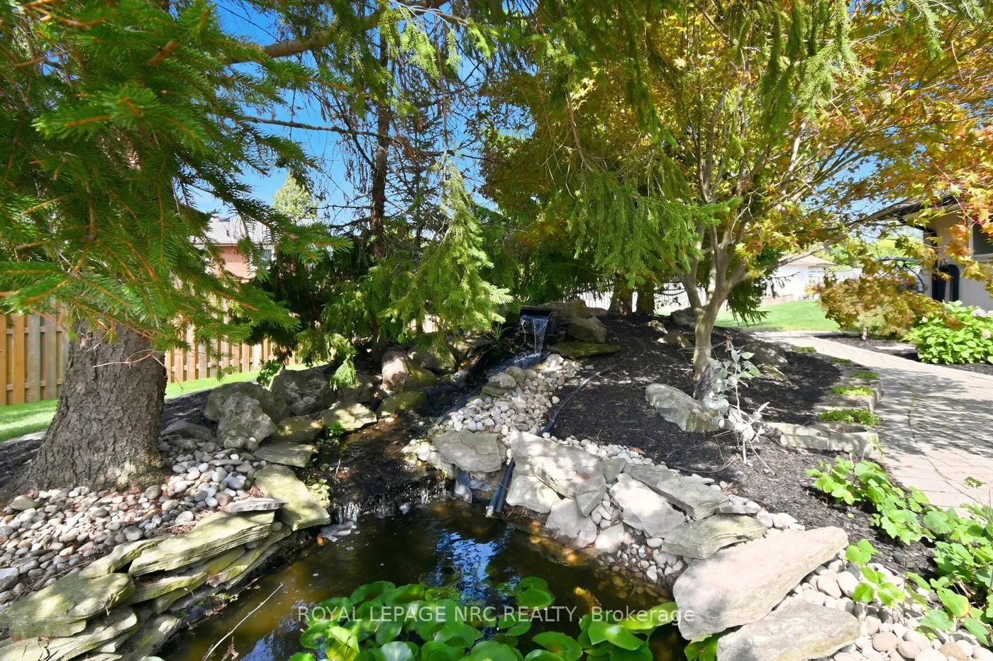Photo 45 of 12 Fuller Crescent, Thorold, Confederation Heights — HOMEH
