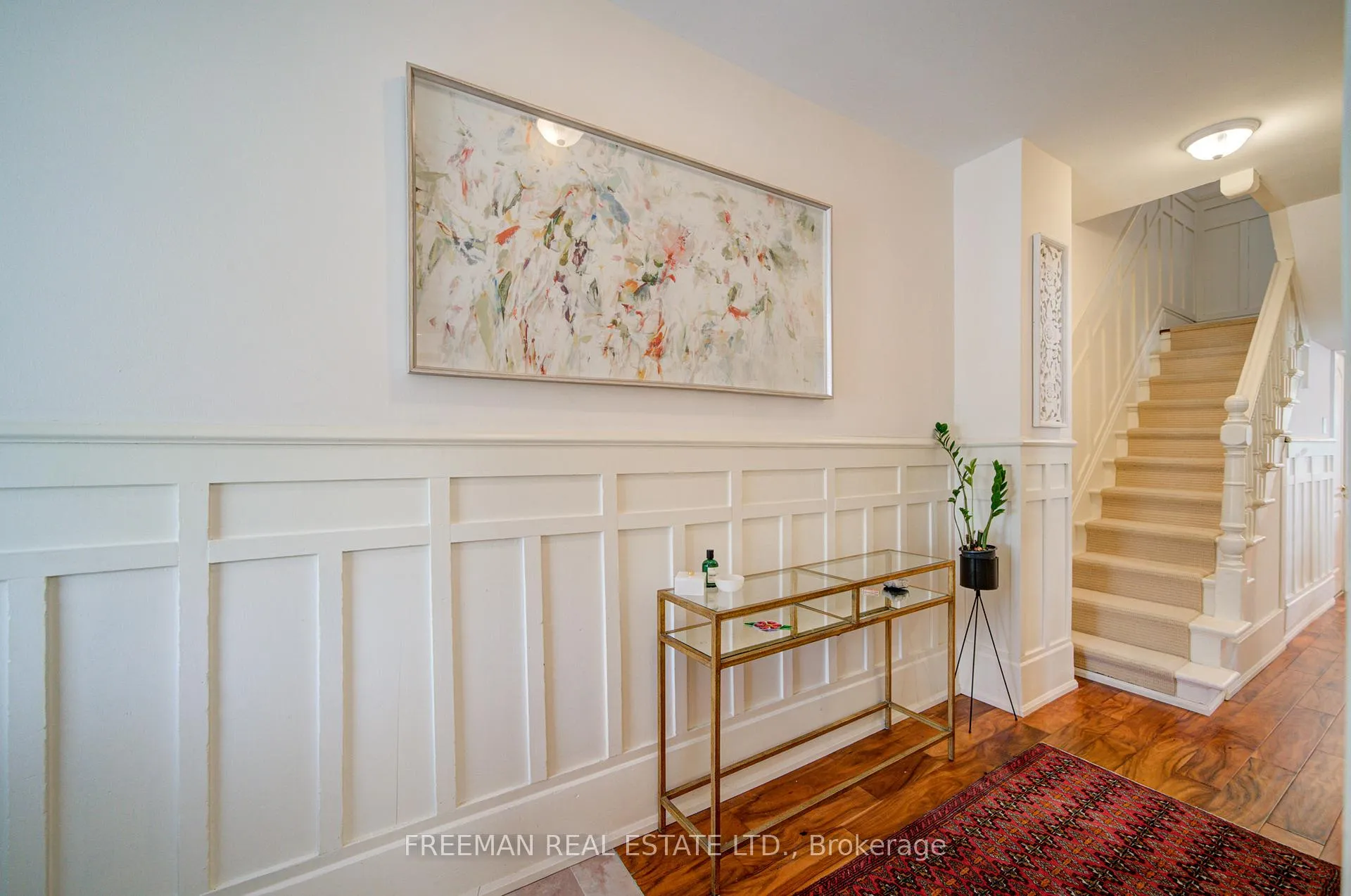 Photo 4 of 302 Evelyn Avenue, Toronto, Junction Area — HOMEH