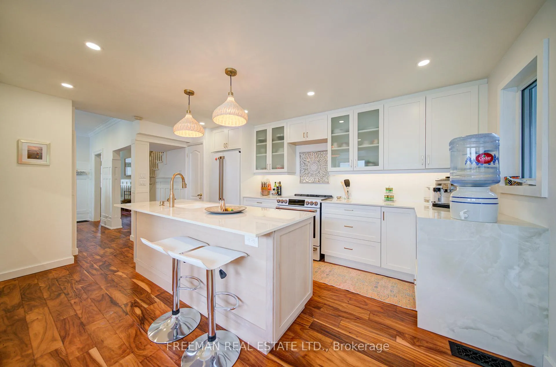 Photo 6 of 302 Evelyn Avenue, Toronto, Junction Area — HOMEH