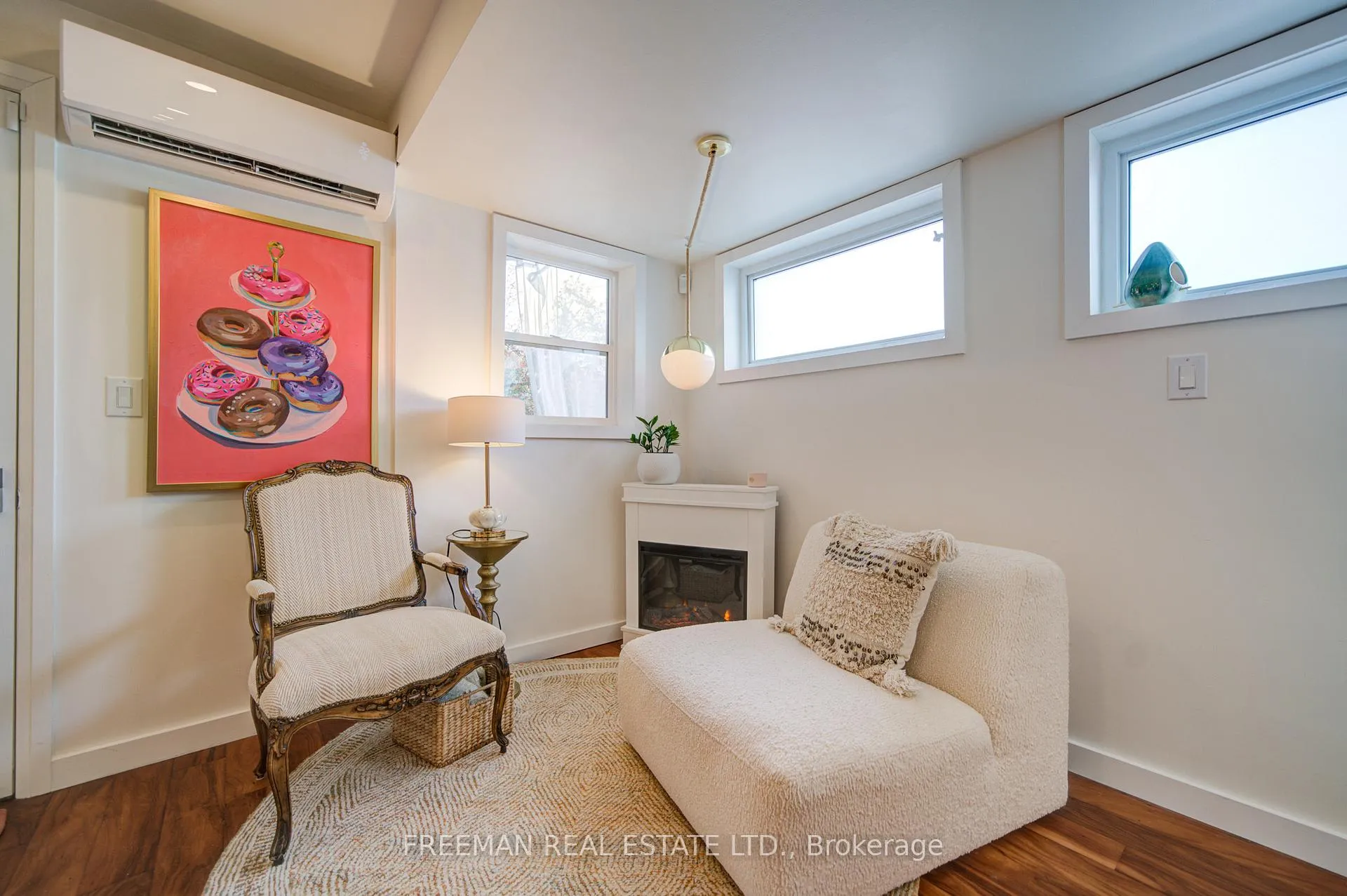 Photo 8 of 302 Evelyn Avenue, Toronto, Junction Area — HOMEH