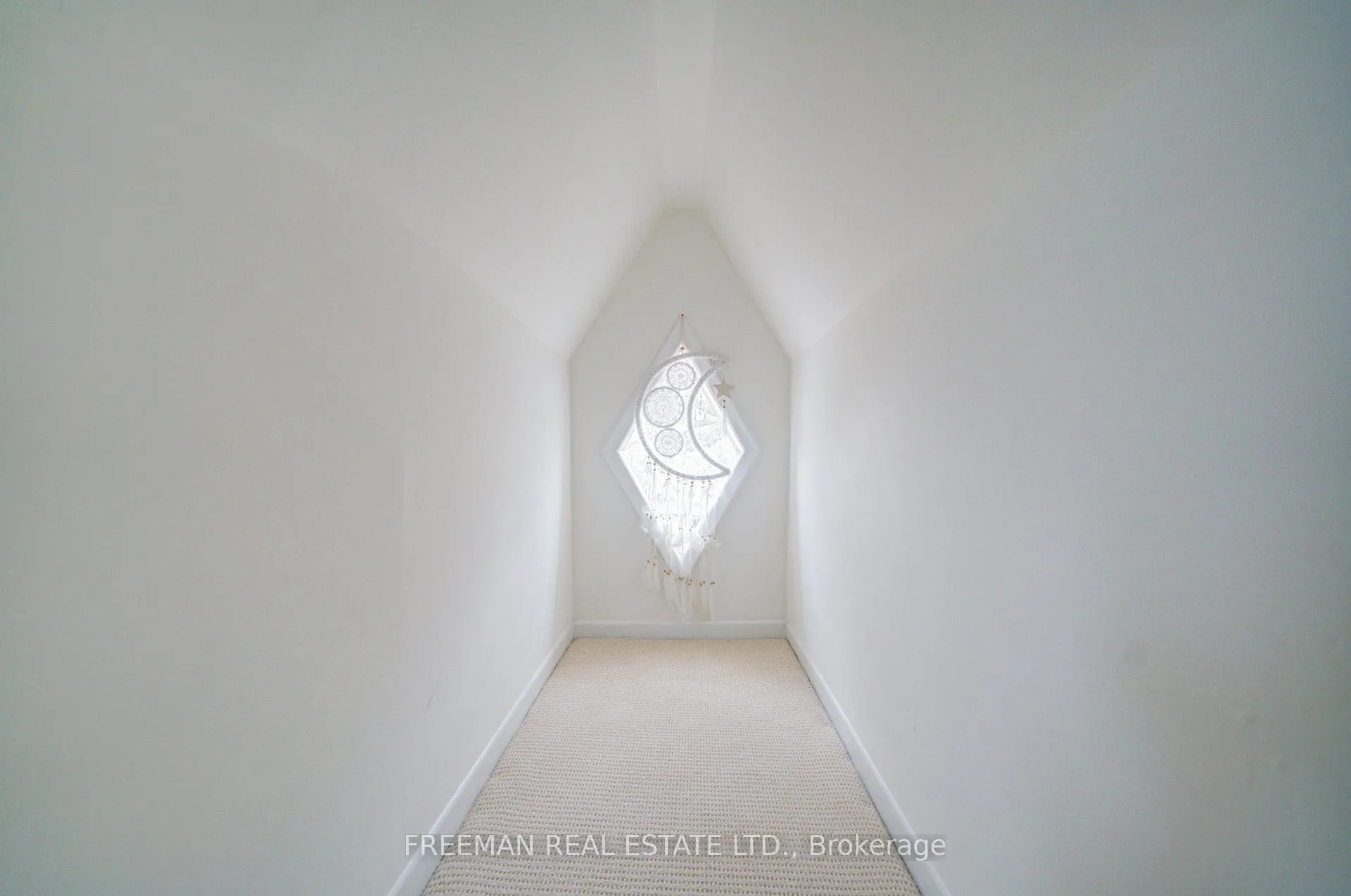 Photo 22 of 302 Evelyn Avenue, Toronto, Junction Area — HOMEH