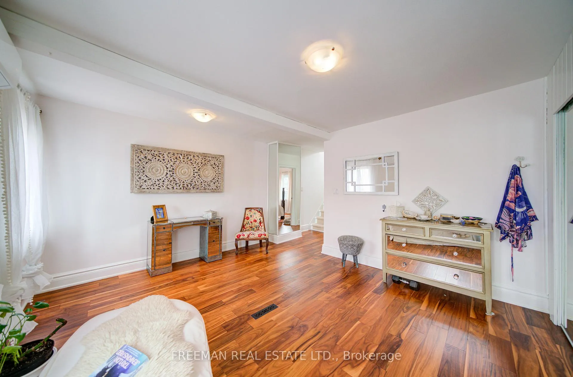 Photo 24 of 302 Evelyn Avenue, Toronto, Junction Area — HOMEH