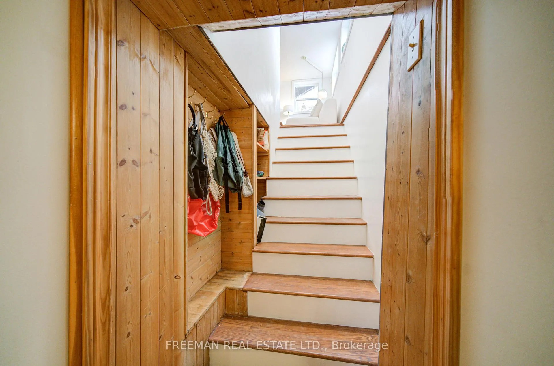 Photo 27 of 302 Evelyn Avenue, Toronto, Junction Area — HOMEH