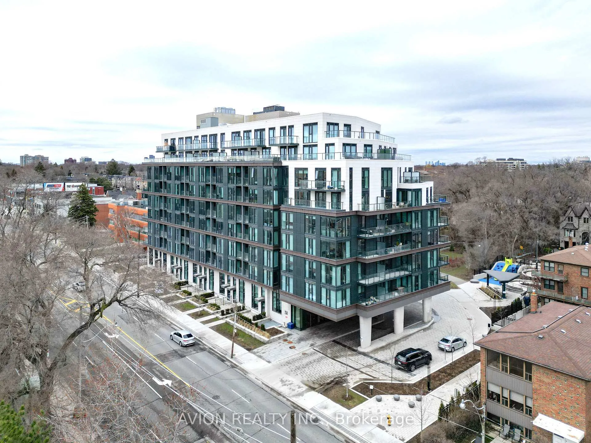 Front of Unit 320, 250 Lawrence Avenue W