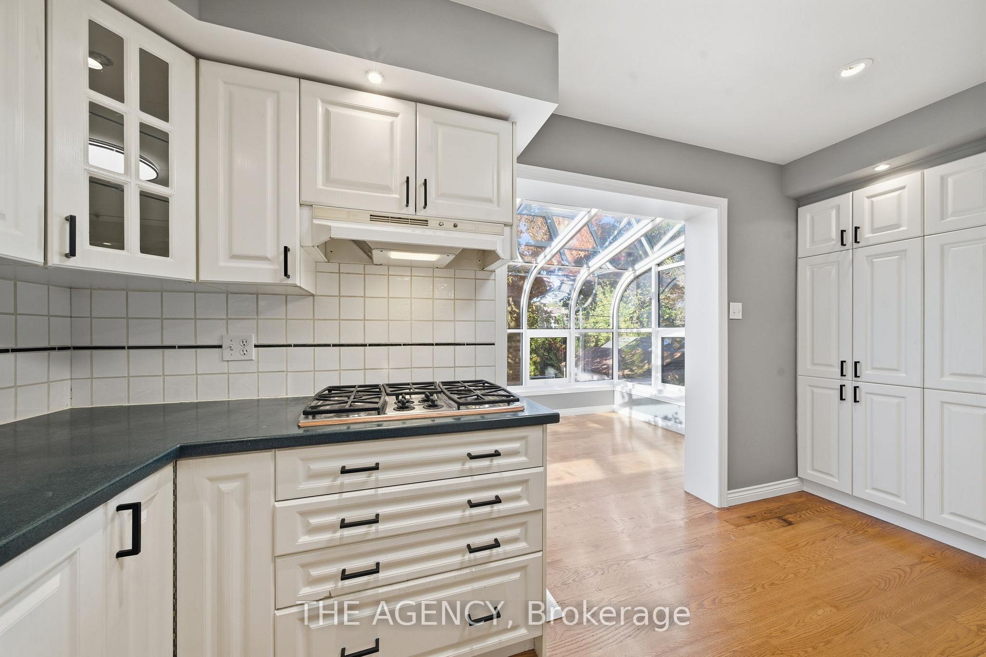 Photo 5 of 8A Maryland Boulevard, Toronto, East York — HOMEH