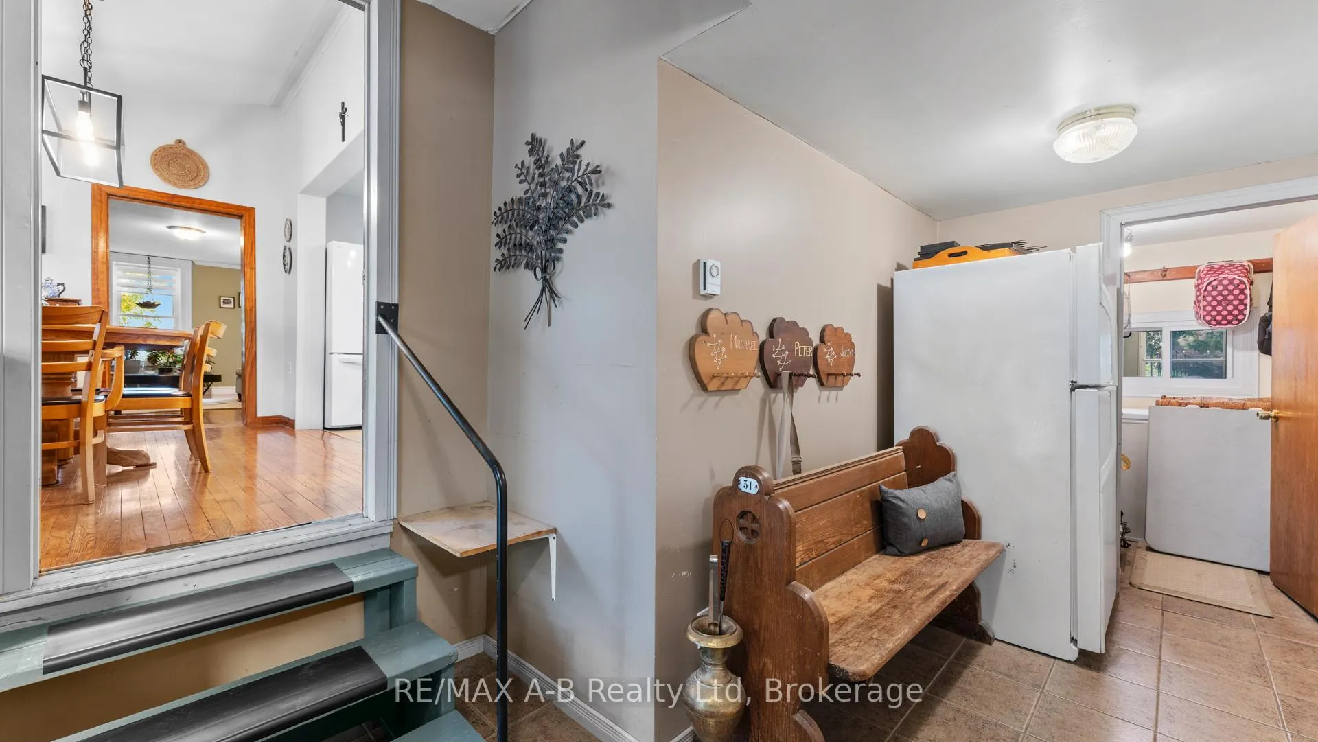 Photo 8 of 24189 Wellburn Road, Thames Centre, Rural Thames Centre — HOMEH