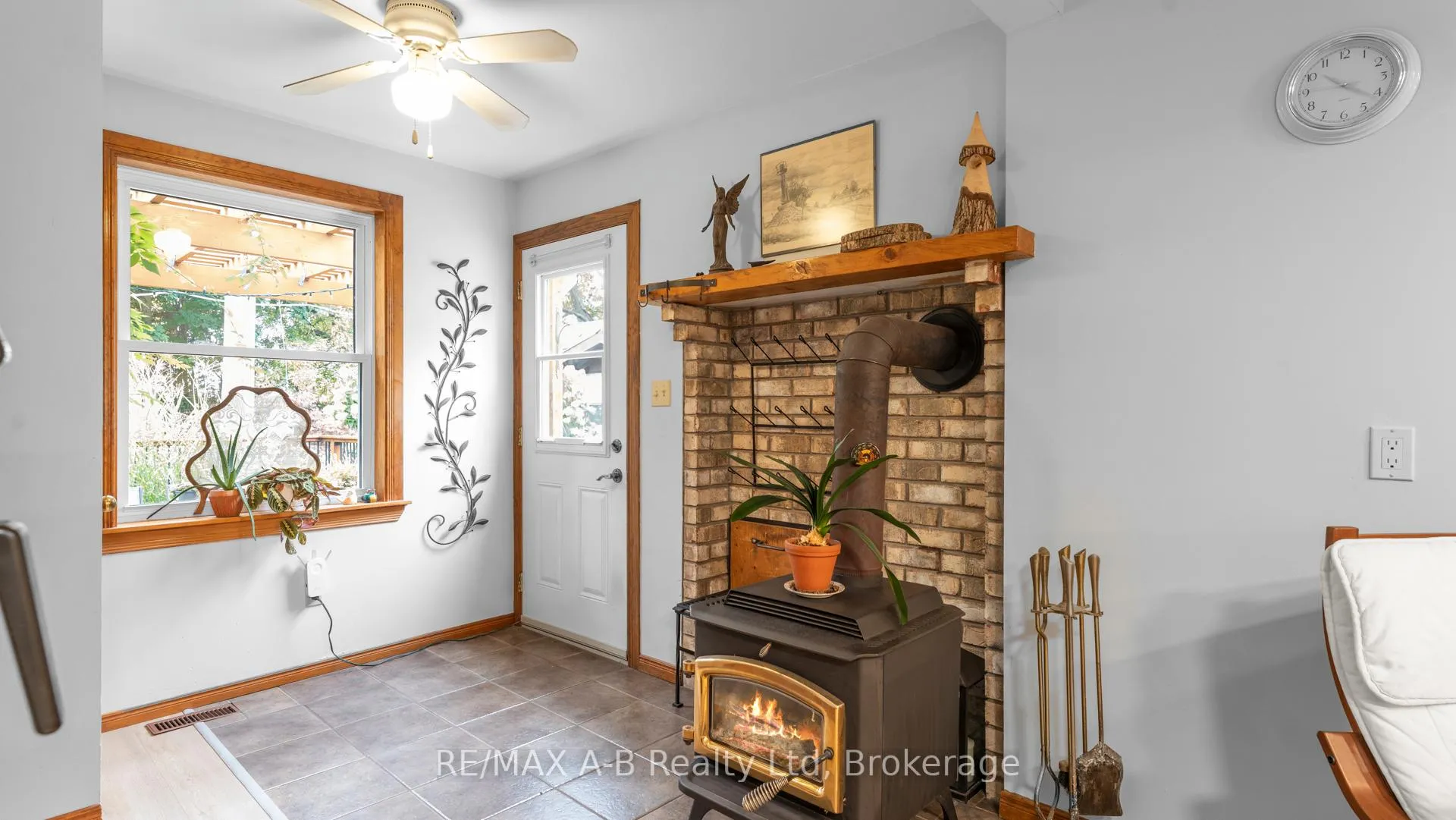 Photo 14 of 24189 Wellburn Road, Thames Centre, Rural Thames Centre — HOMEH