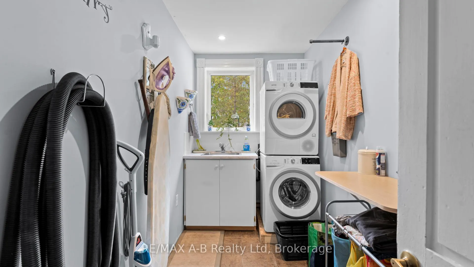 Photo 22 of 24189 Wellburn Road, Thames Centre, Rural Thames Centre — HOMEH