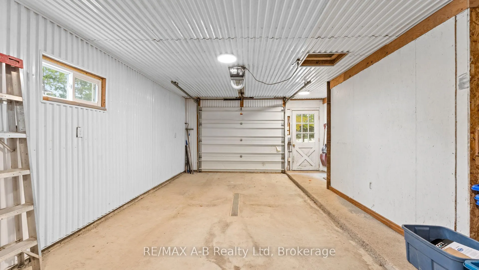 Photo 31 of 24189 Wellburn Road, Thames Centre, Rural Thames Centre — HOMEH