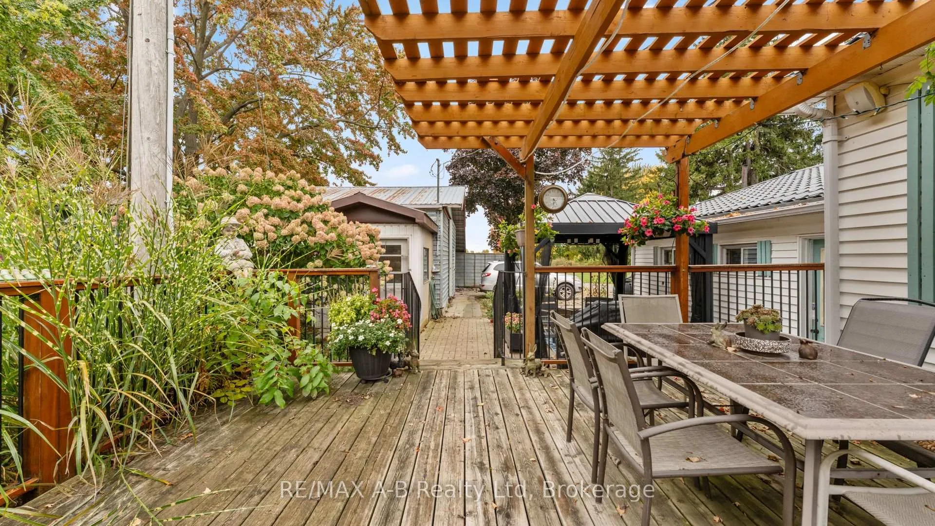 Photo 34 of 24189 Wellburn Road, Thames Centre, Rural Thames Centre — HOMEH