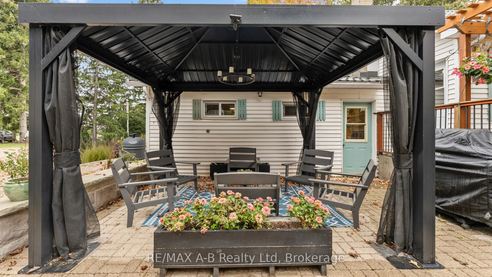 Photo 37 of 24189 Wellburn Road, Thames Centre, Rural Thames Centre — HOMEH