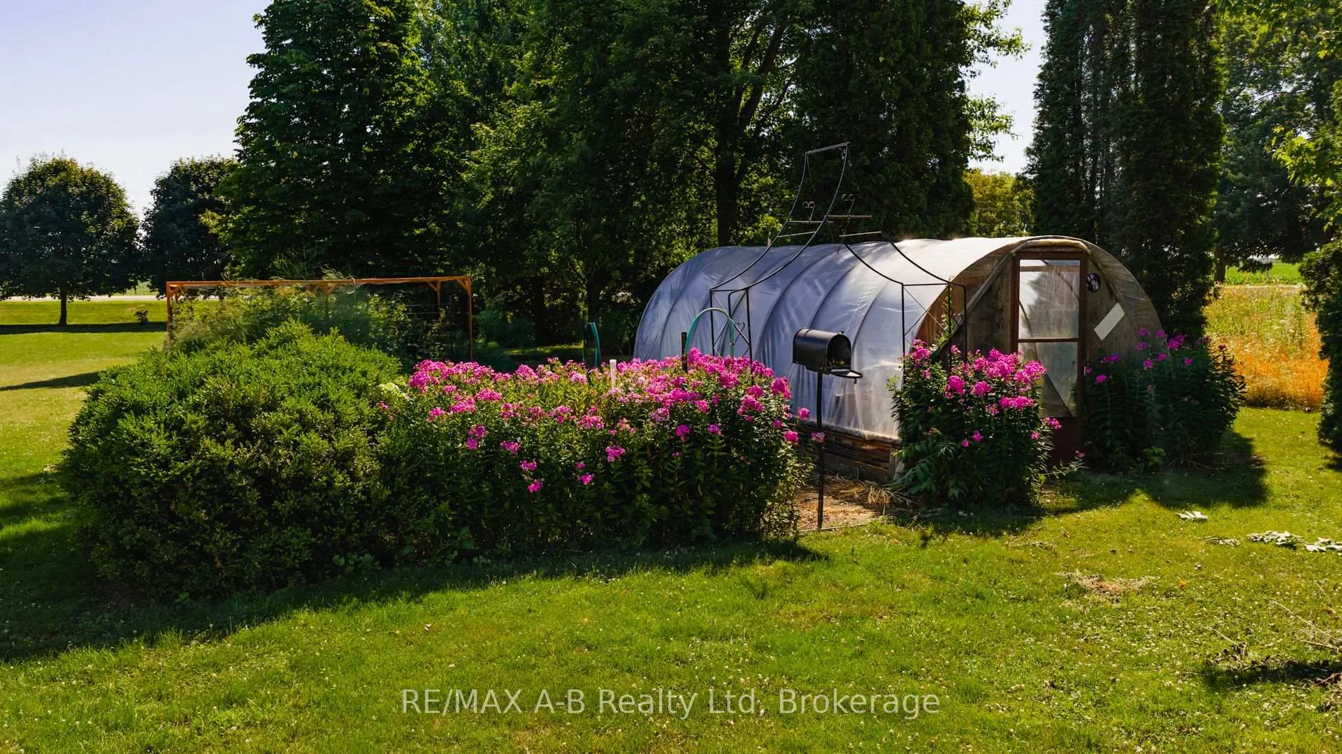 Photo 43 of 24189 Wellburn Road, Thames Centre, Rural Thames Centre — HOMEH
