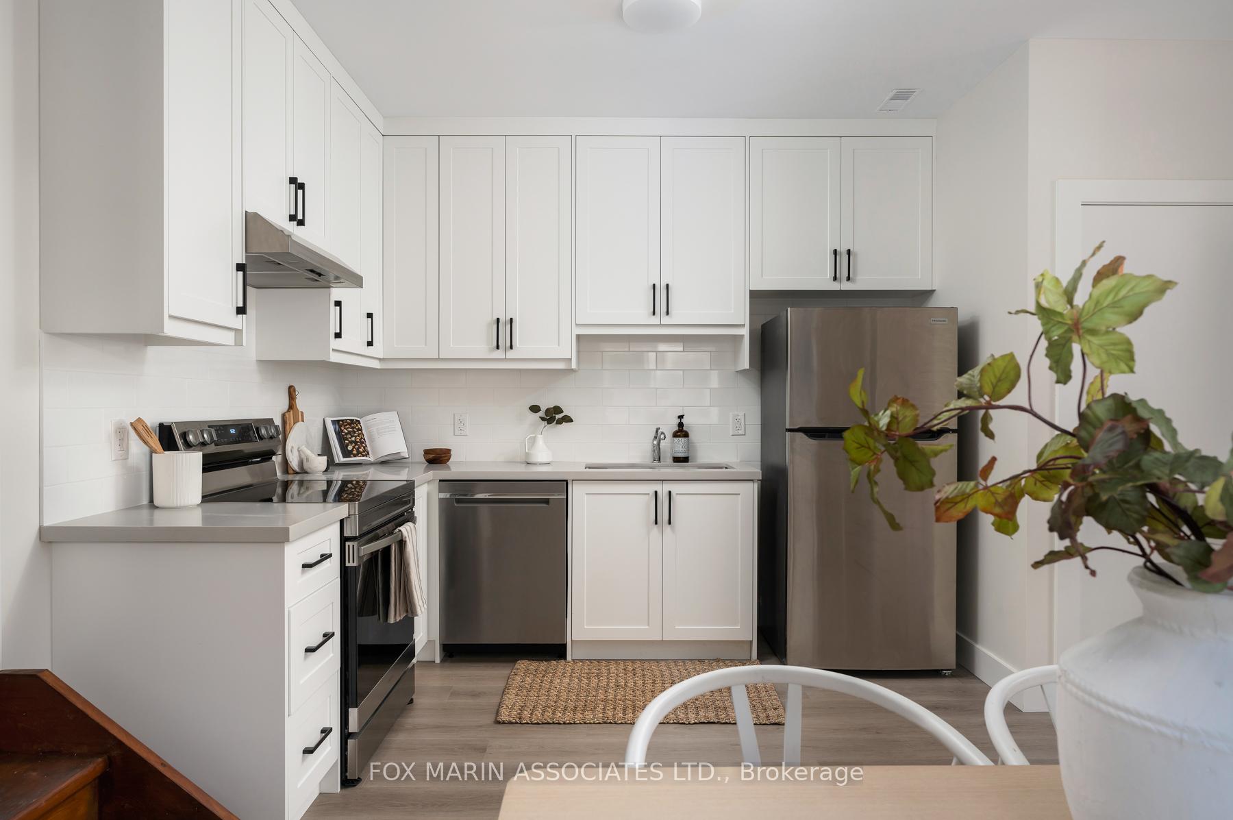 Photo 11 of 283 Cedarvale Avenue, Toronto, Woodbine-Lumsden — HOMEH
