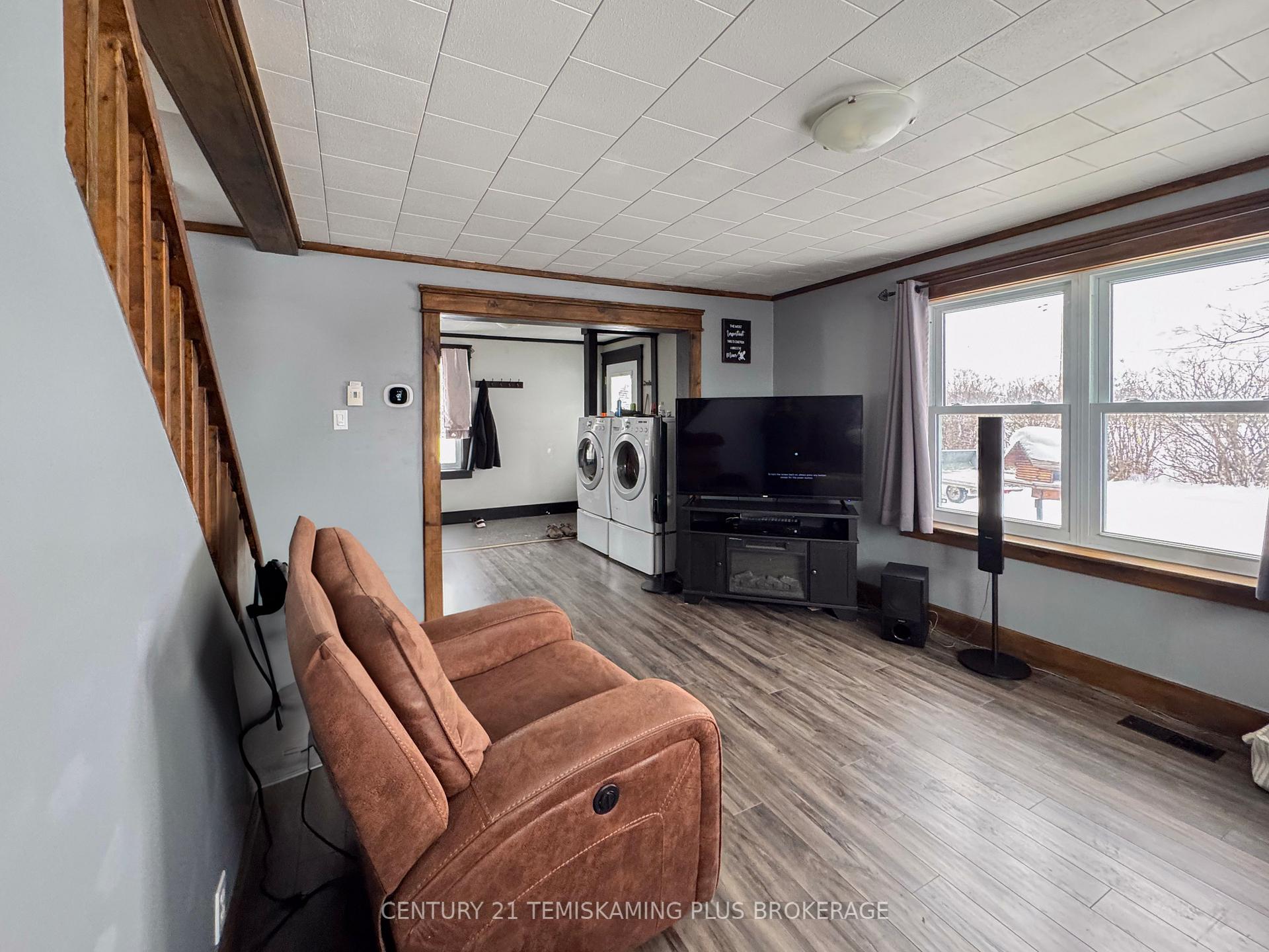 Photo 4 of 999176 11 Highway N, Timiskaming, TIM - Outside - Rural — HOMEH