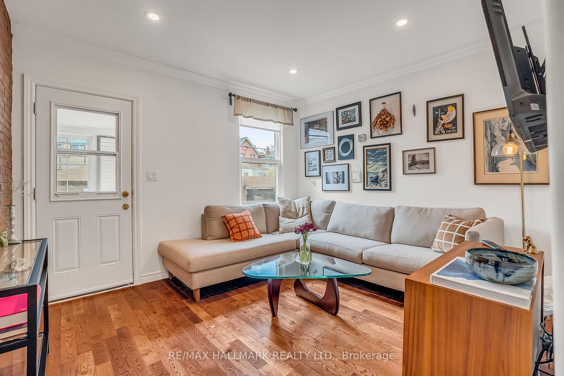 Photo 4 of 1043 Craven Road, Toronto, Greenwood-Coxwell — HOMEH