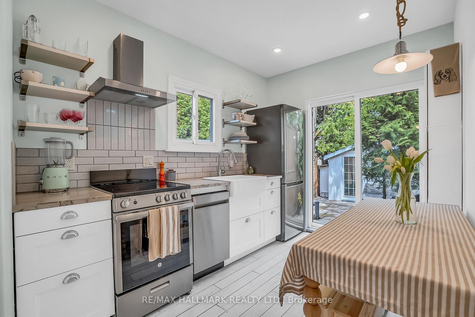 Photo 11 of 1043 Craven Road, Toronto, Greenwood-Coxwell — HOMEH