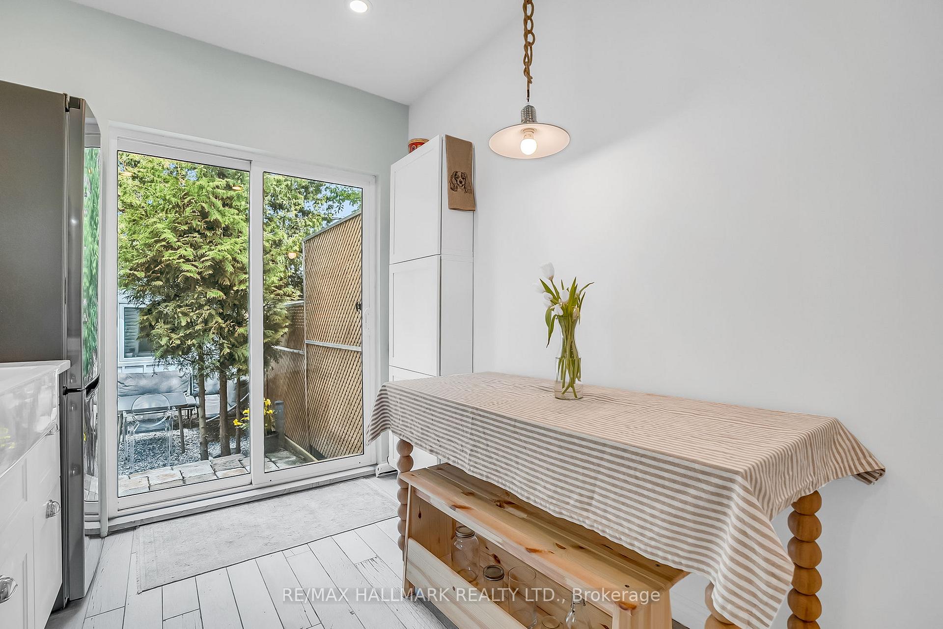 Photo 12 of 1043 Craven Road, Toronto, Greenwood-Coxwell — HOMEH
