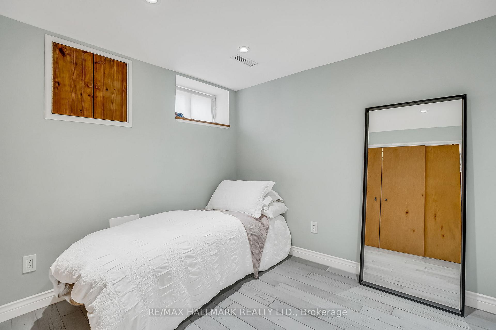 Photo 23 of 1043 Craven Road, Toronto, Greenwood-Coxwell — HOMEH