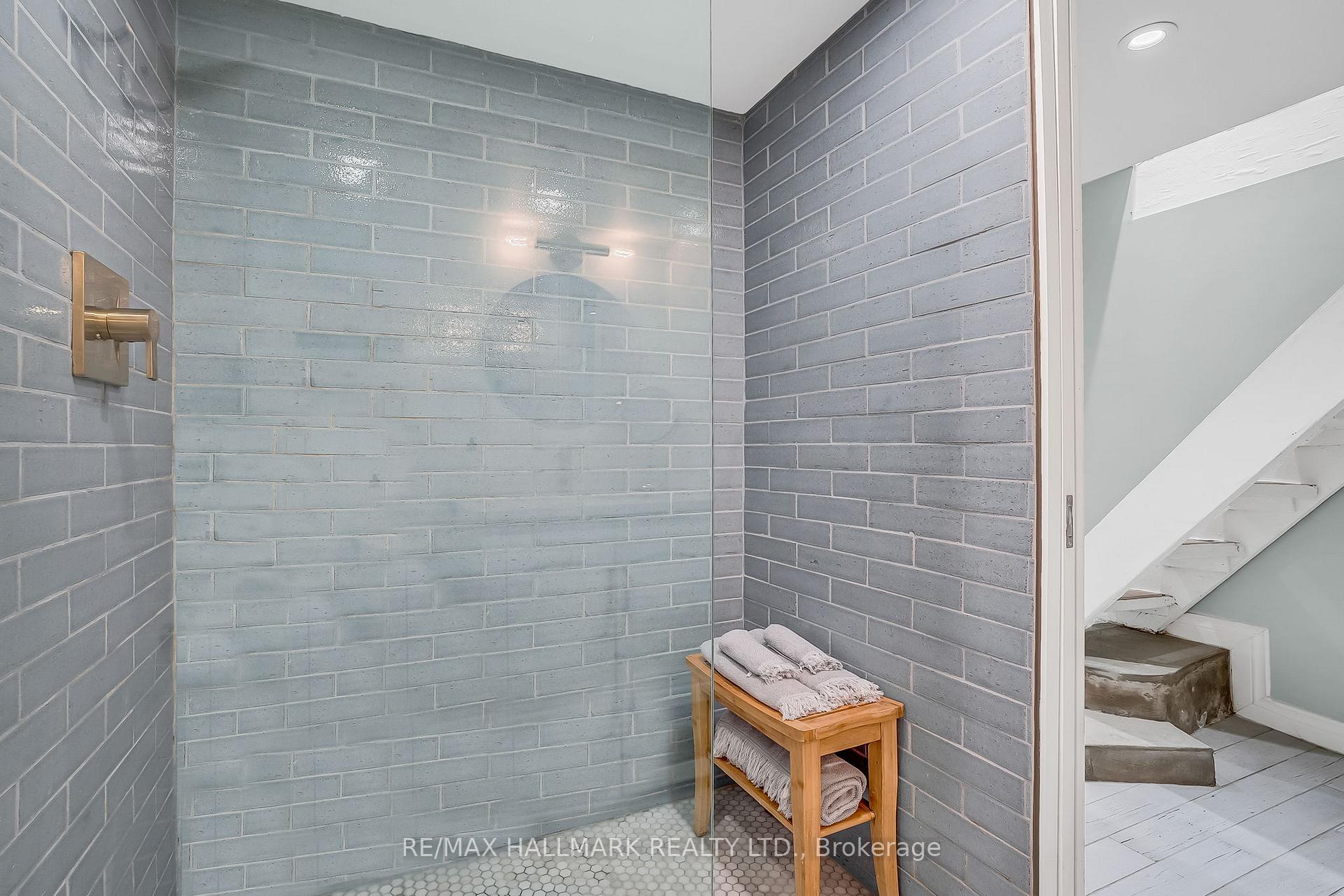 Photo 25 of 1043 Craven Road, Toronto, Greenwood-Coxwell — HOMEH