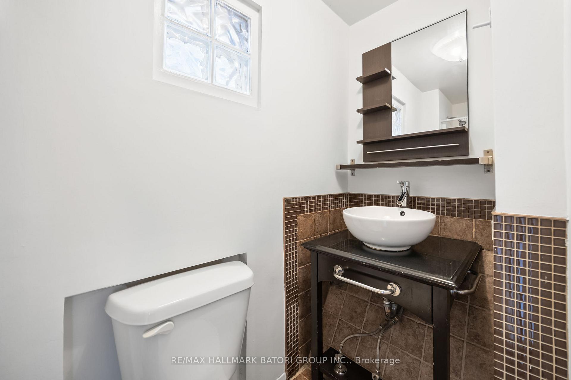Photo 11 of 135 Kenwood Avenue, Toronto, Humewood-Cedarvale — HOMEH