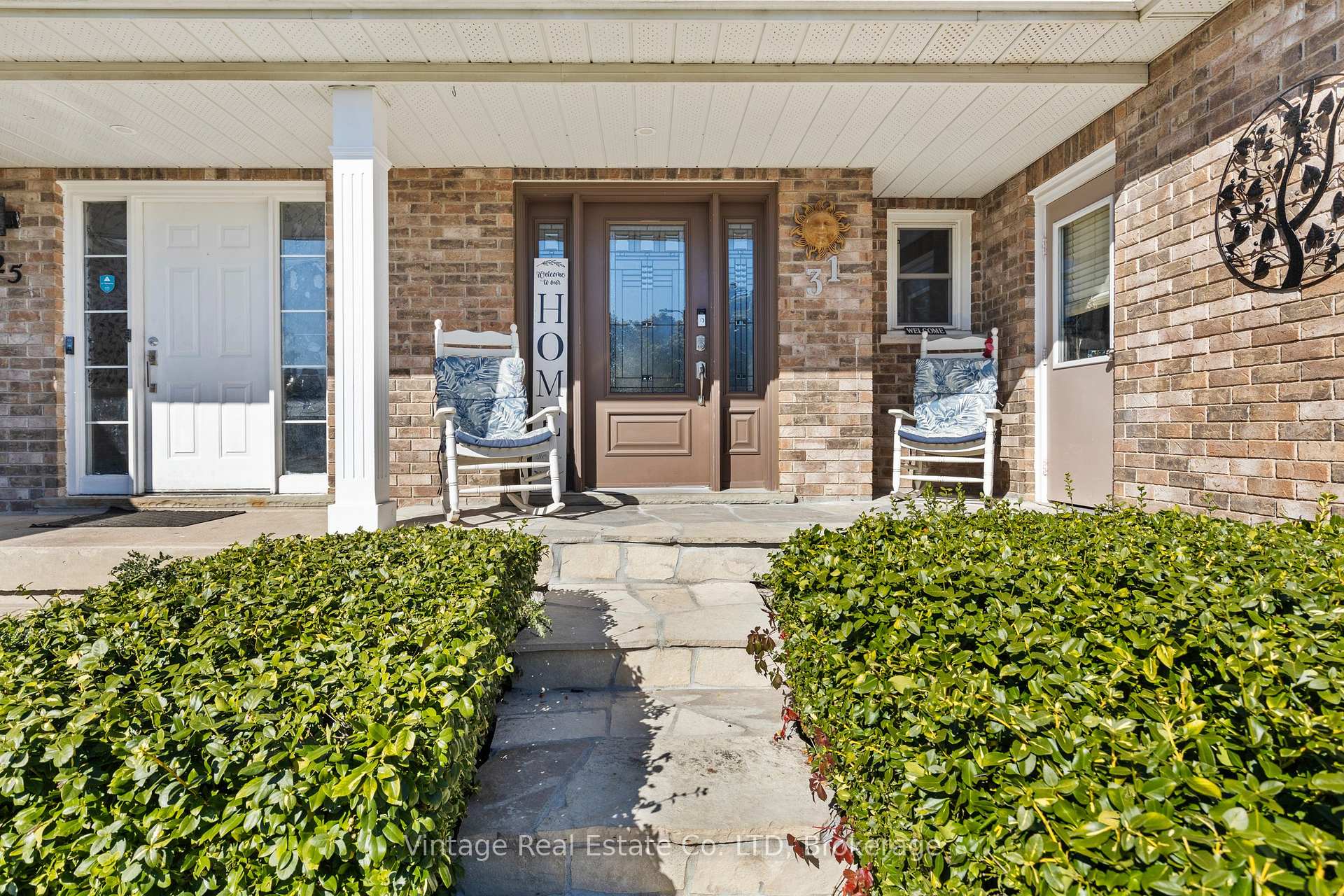 Photo 4 of 31 Remigio Court, Thorold, Confederation Heights — HOMEH