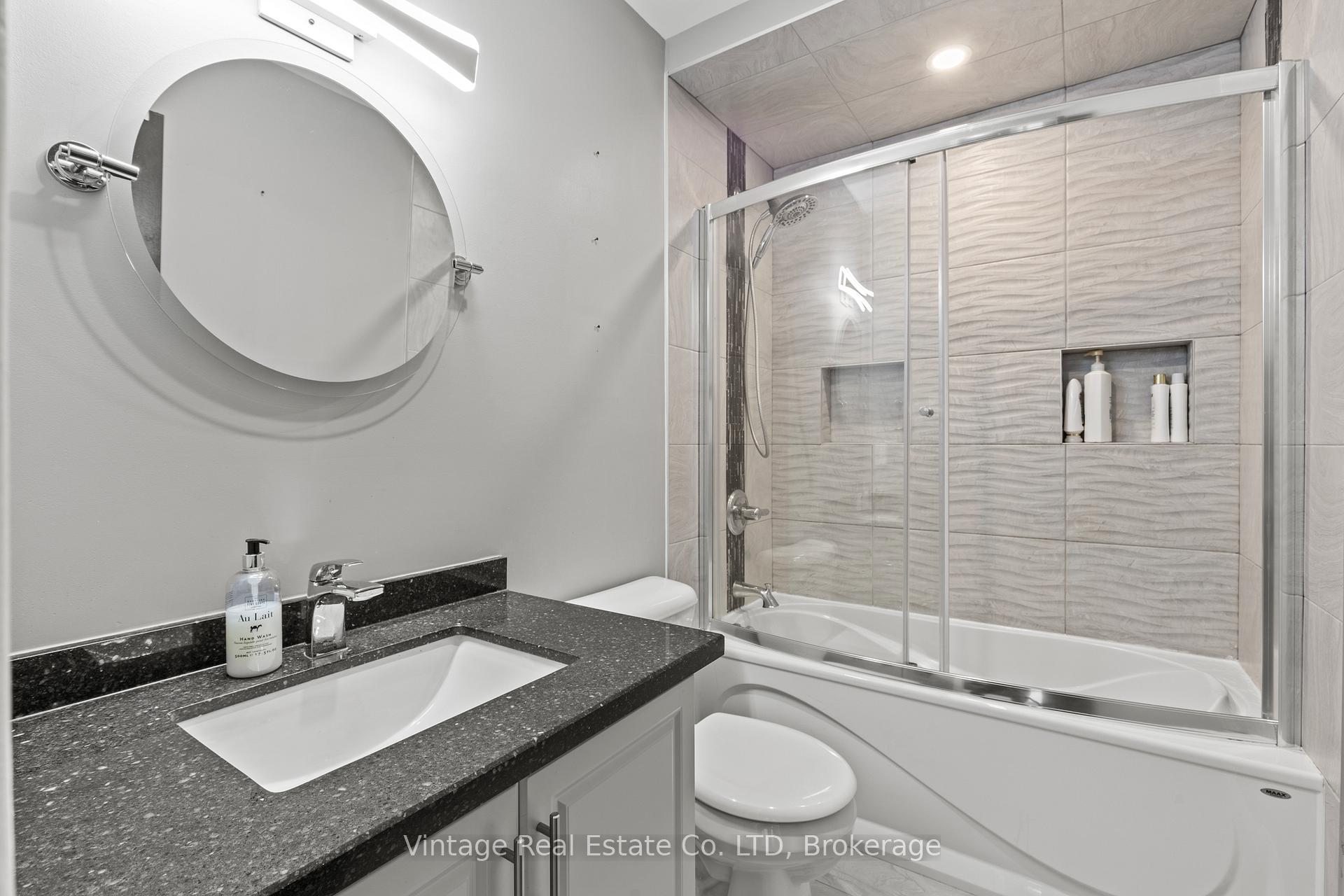Photo 10 of 31 Remigio Court, Thorold, Confederation Heights — HOMEH