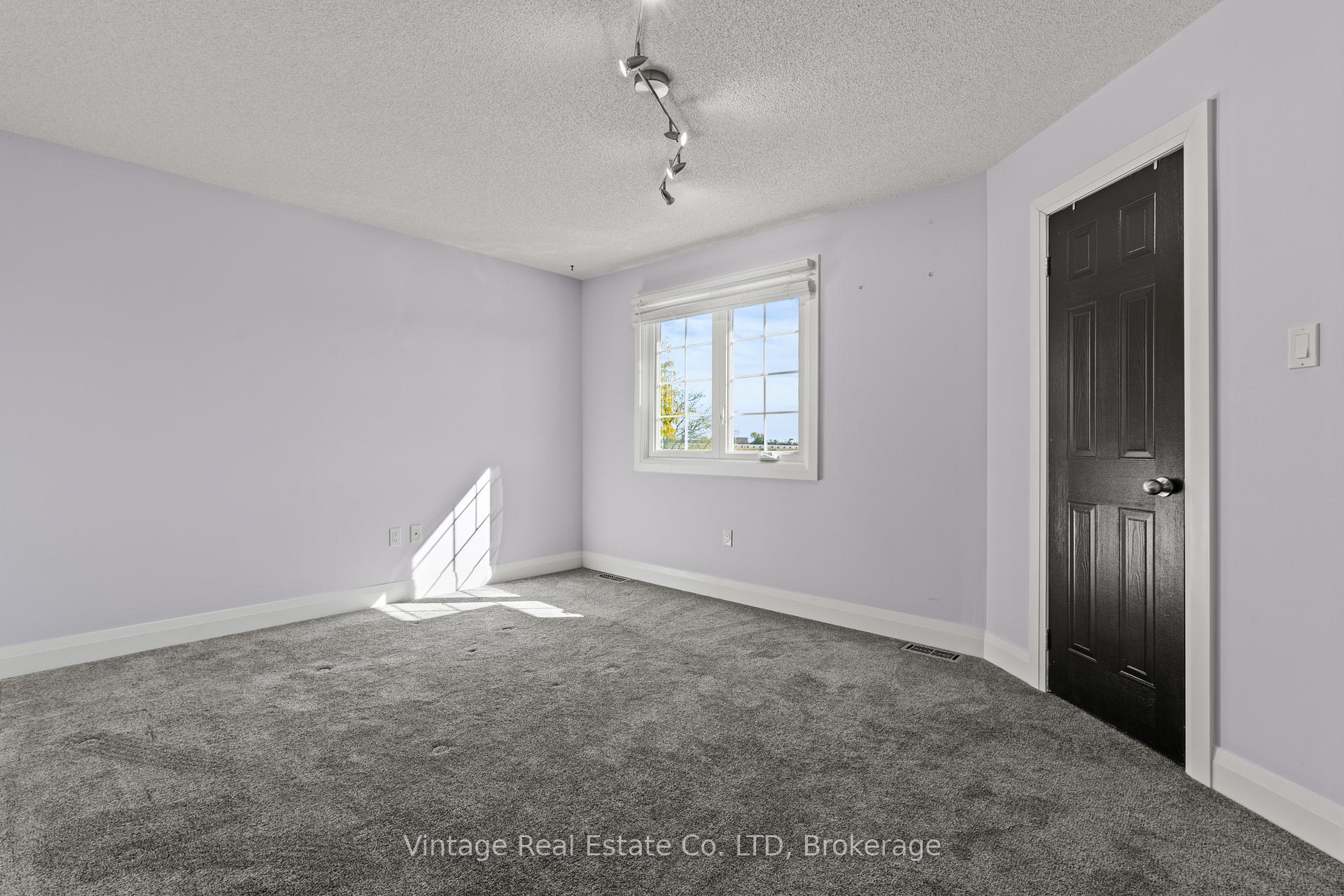 Photo 11 of 31 Remigio Court, Thorold, Confederation Heights — HOMEH