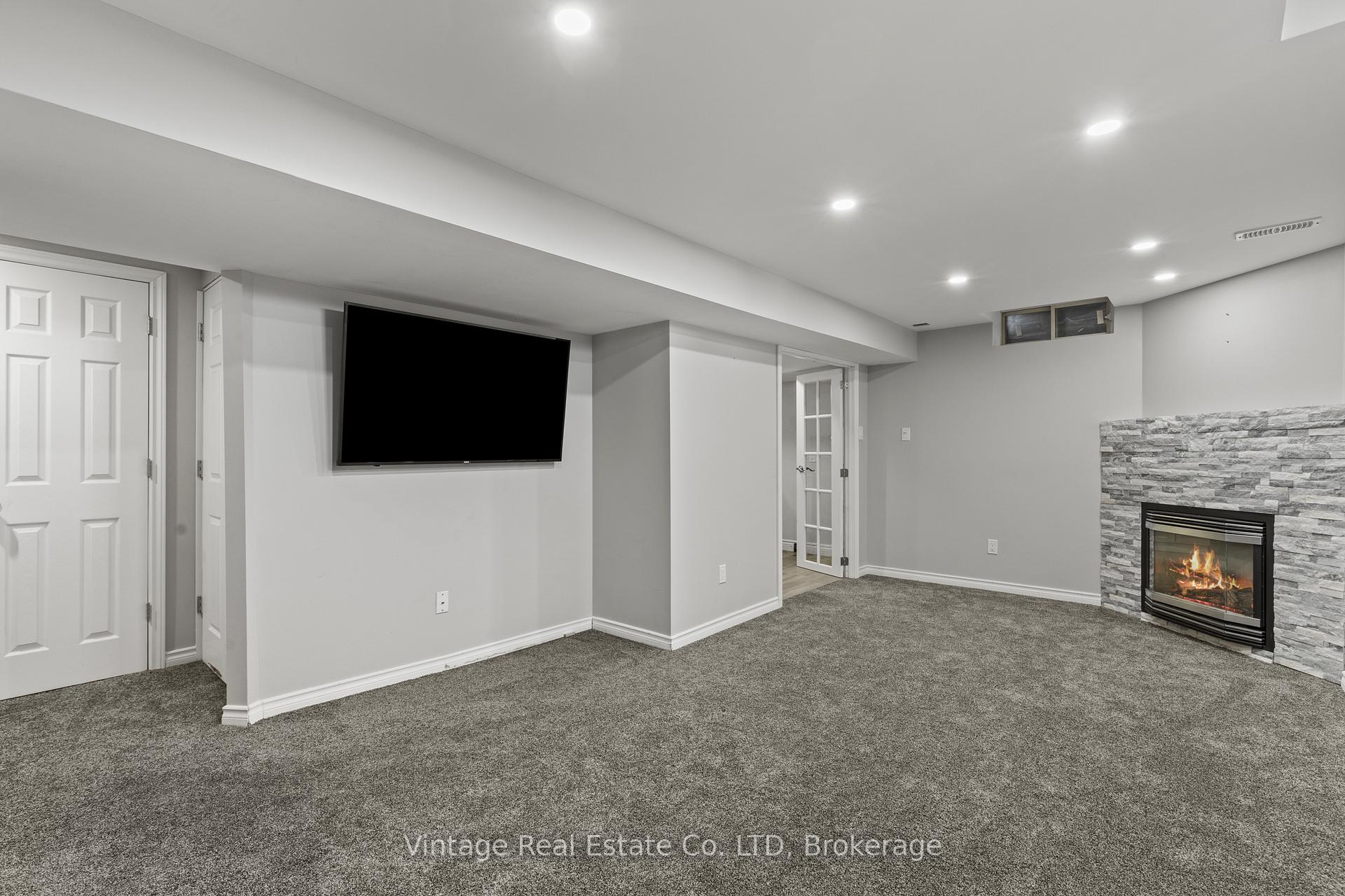 Photo 17 of 31 Remigio Court, Thorold, Confederation Heights — HOMEH