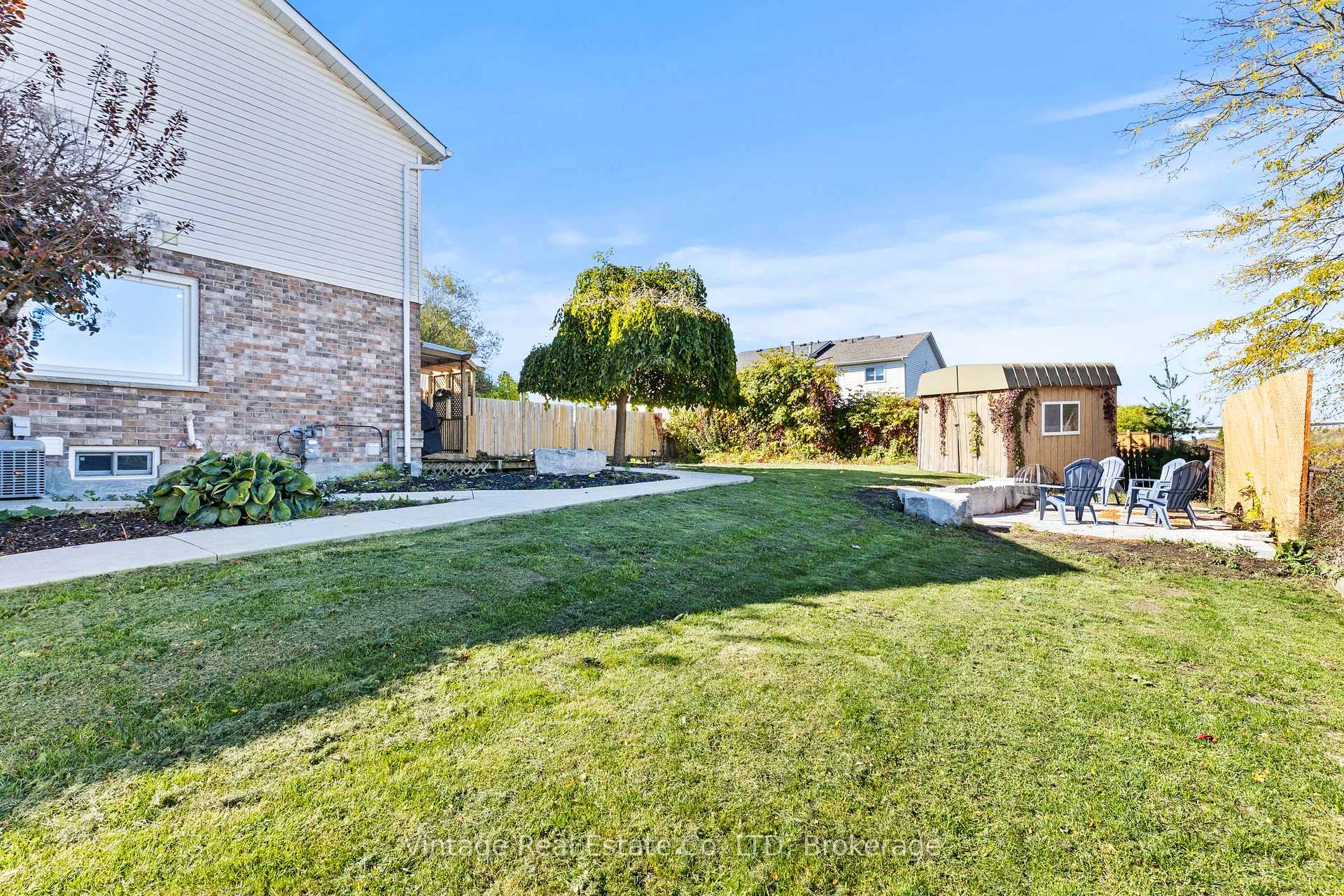 Photo 24 of 31 Remigio Court, Thorold, Confederation Heights — HOMEH
