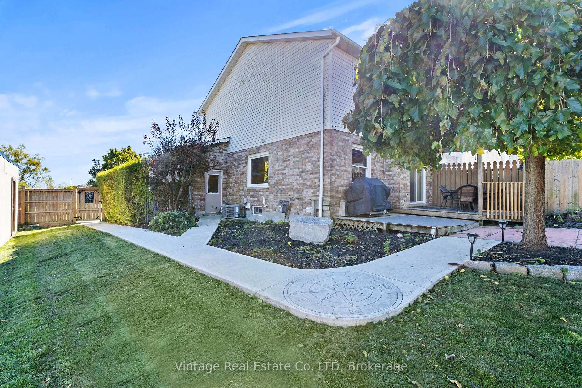 Photo 25 of 31 Remigio Court, Thorold, Confederation Heights — HOMEH