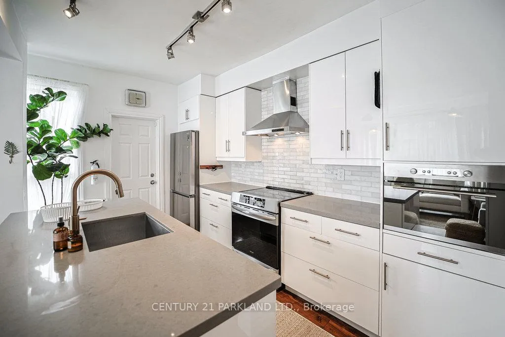 Photo 14 of 120 Curzon Street, Toronto, South Riverdale — HOMEH