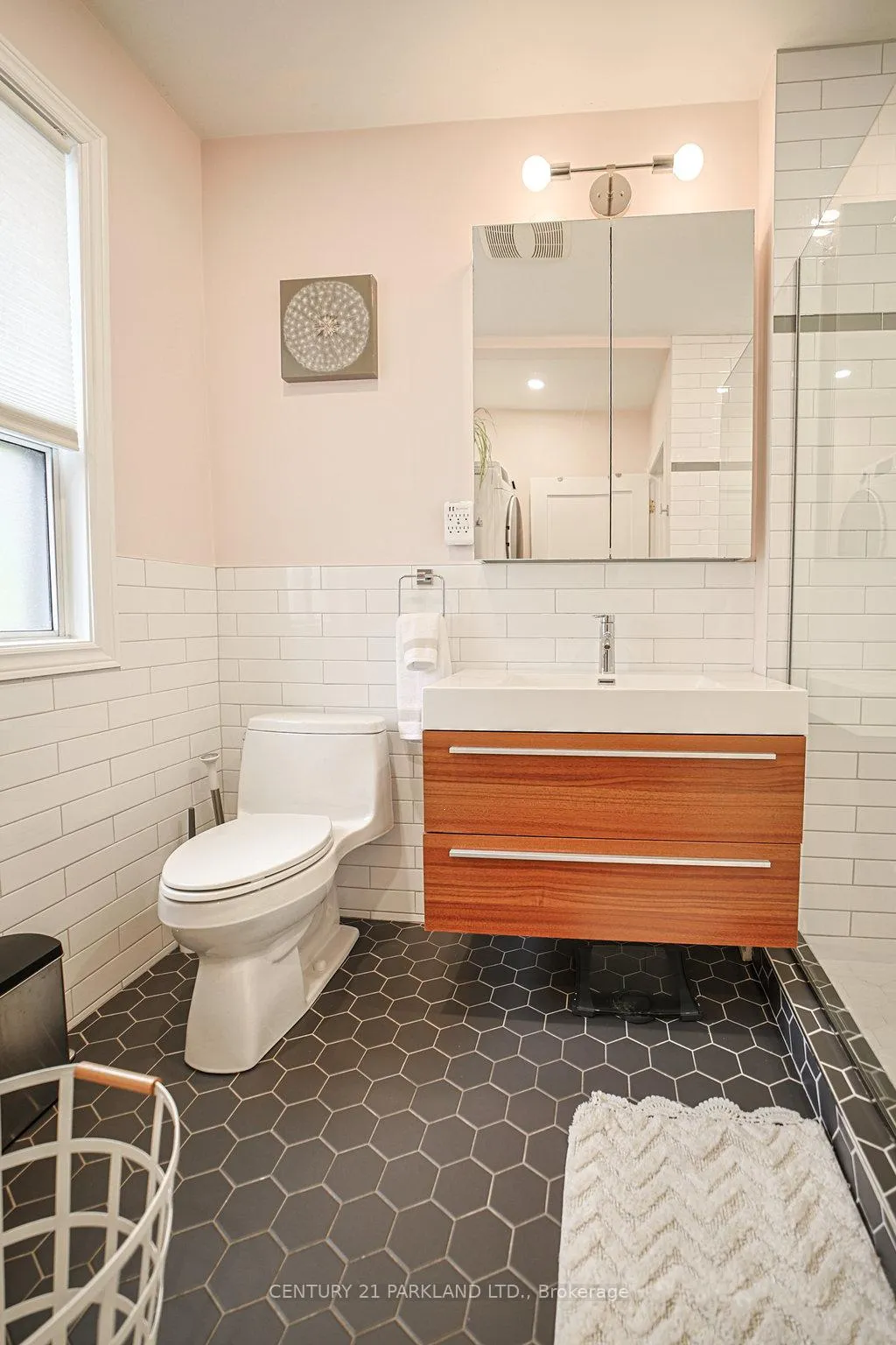 Photo 19 of 120 Curzon Street, Toronto, South Riverdale — HOMEH
