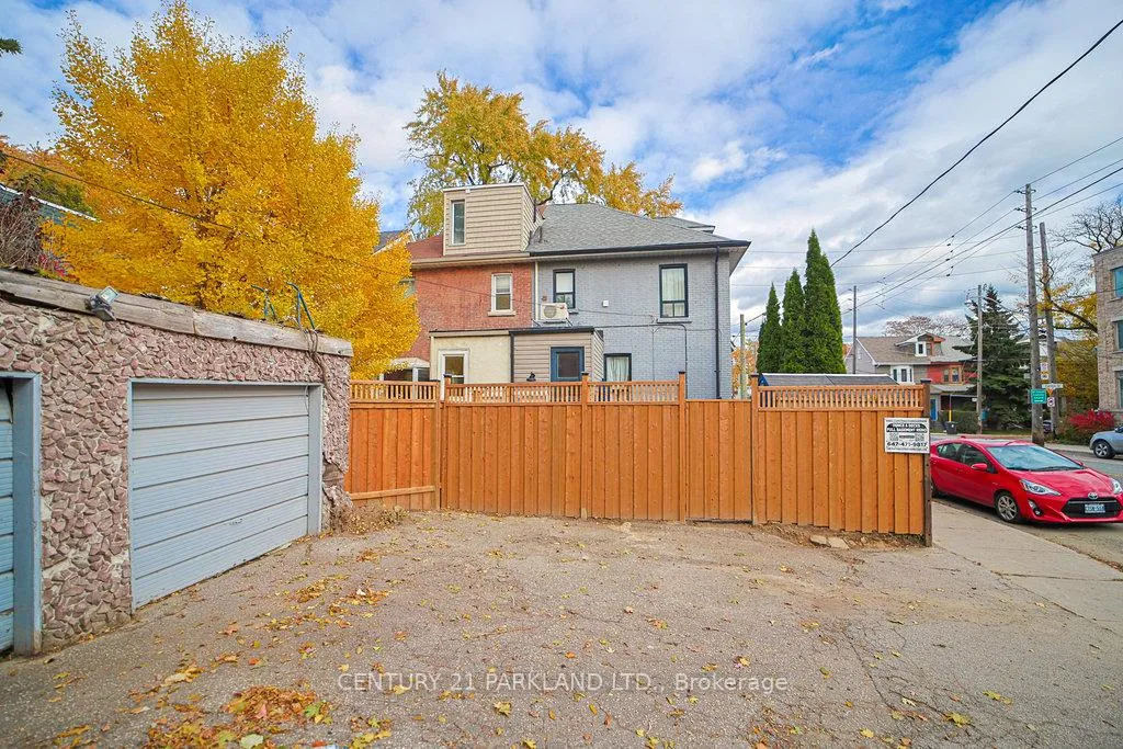 Photo 35 of 120 Curzon Street, Toronto, South Riverdale — HOMEH