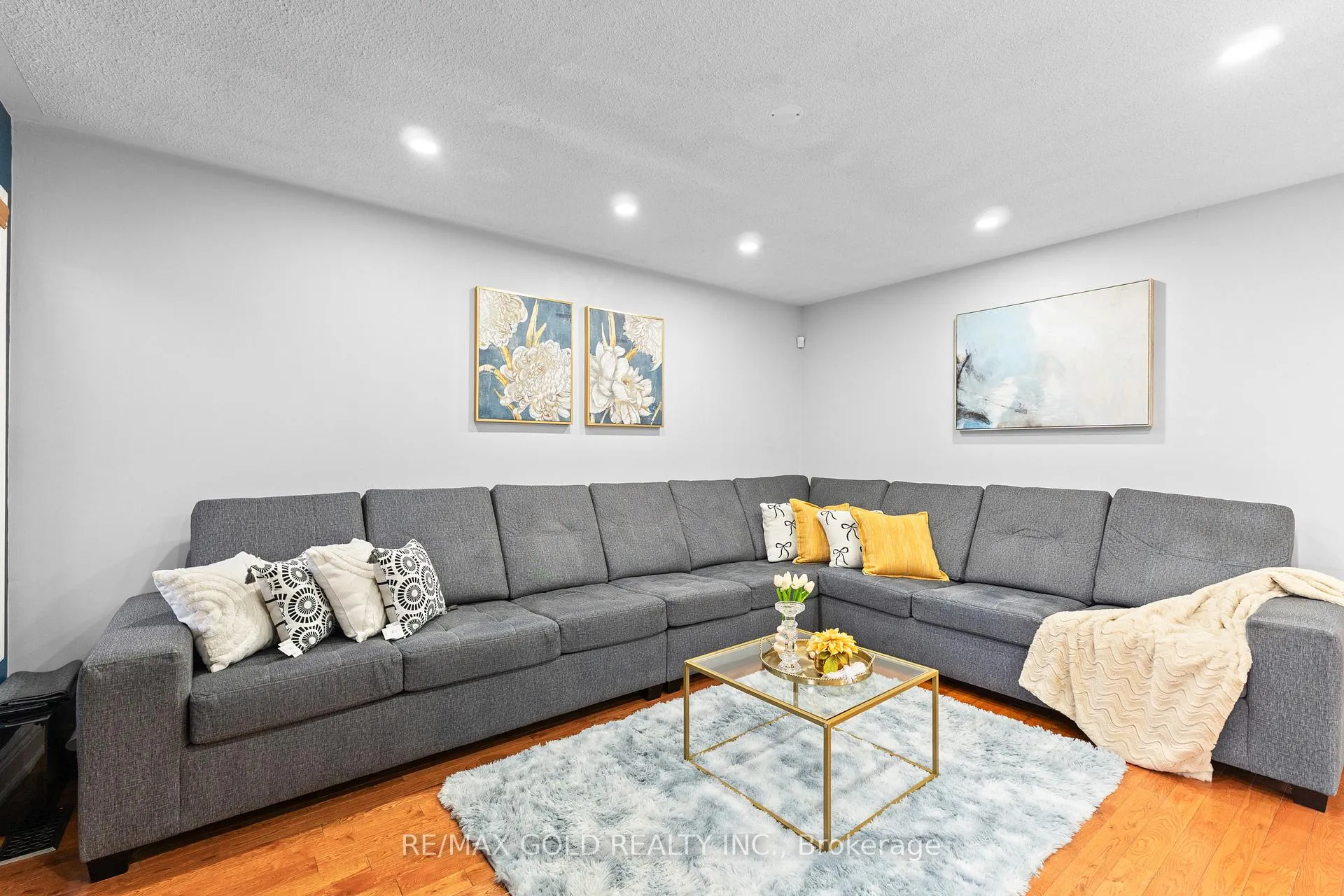 Photo 18 of 29 Zimmer Street, Brampton, Gore Industrial North — HOMEH