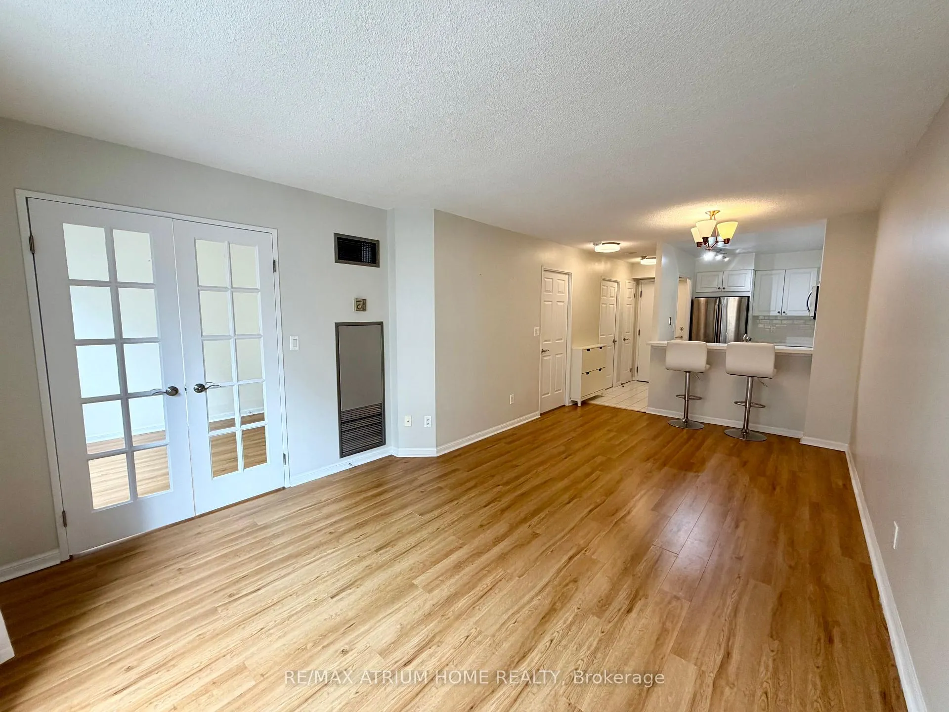Photo 10 of Unit 910, 7 Carlton Street, Toronto, Church-Yonge Corridor — HOMEH