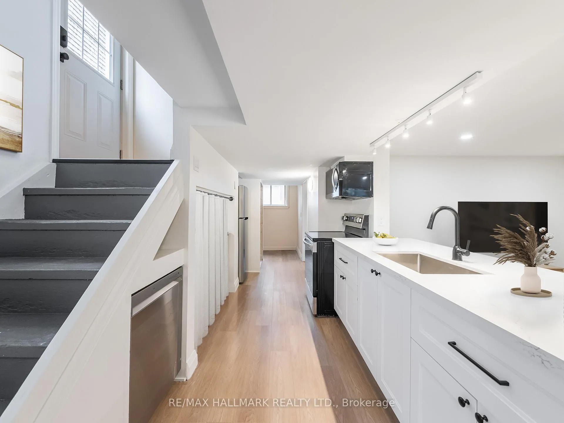 Photo 7 of Unit Lower, 588 Victoria Park Avenue, Toronto, East End-Danforth — HOMEH