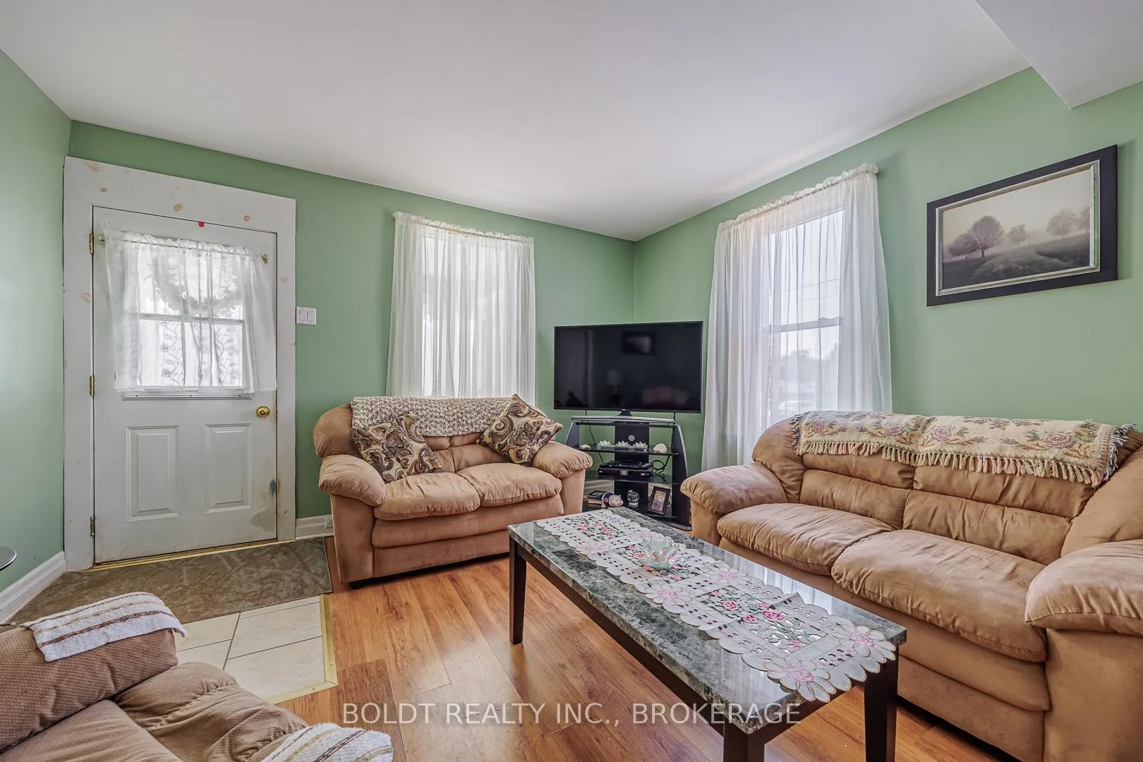 Photo 5 of 66 Chapel Street N, Thorold, Thorold Downtown — HOMEH