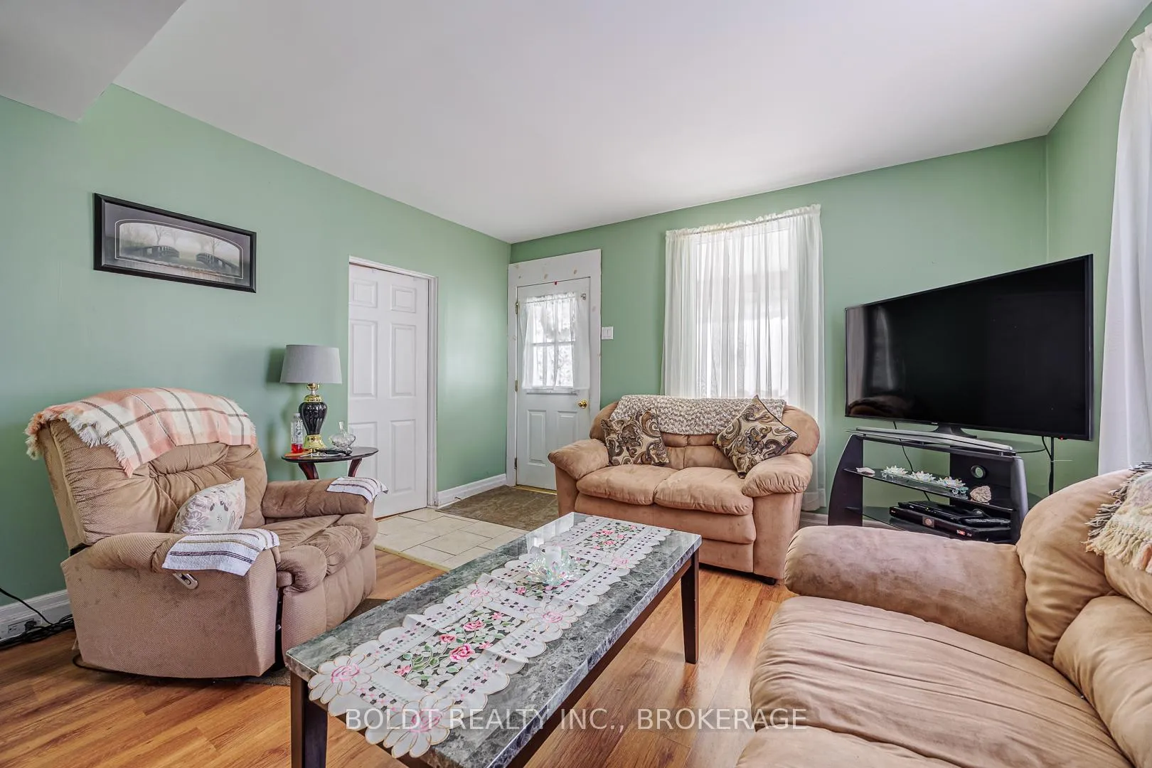 Photo 6 of 66 Chapel Street N, Thorold, Thorold Downtown — HOMEH