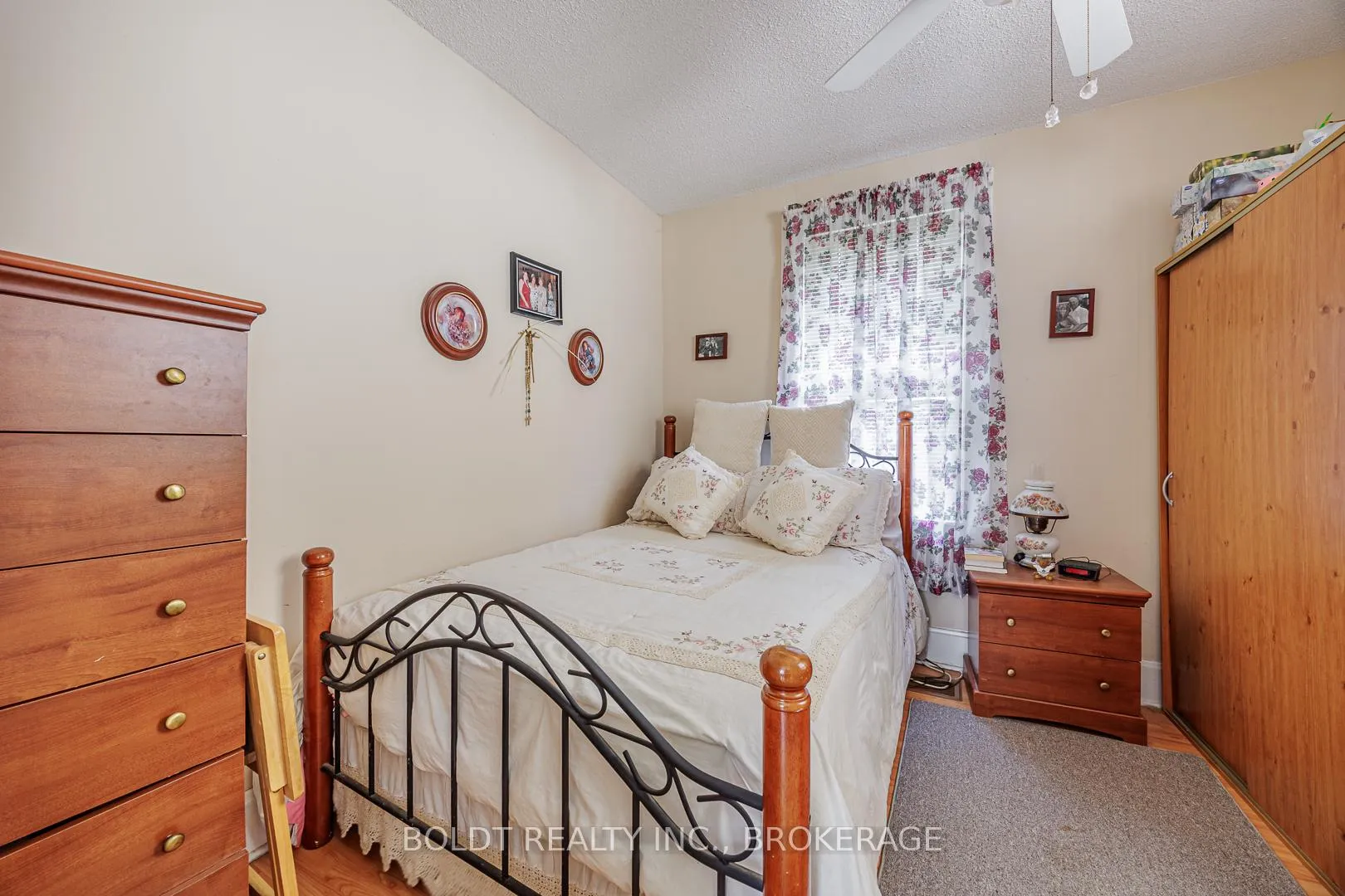 Photo 7 of 66 Chapel Street N, Thorold, Thorold Downtown — HOMEH