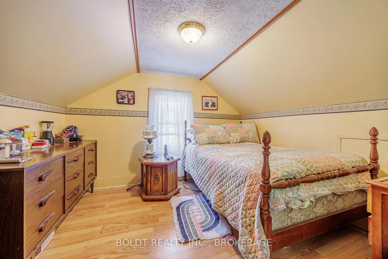 Photo 11 of 66 Chapel Street N, Thorold, Thorold Downtown — HOMEH