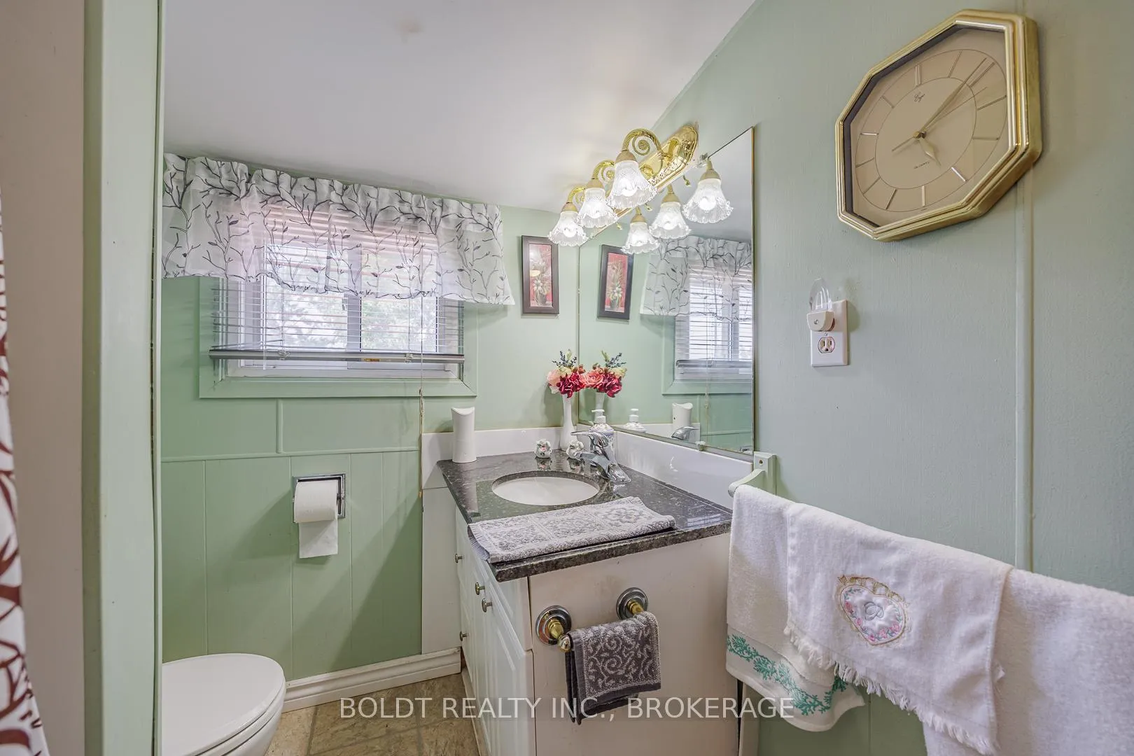 Photo 13 of 66 Chapel Street N, Thorold, Thorold Downtown — HOMEH