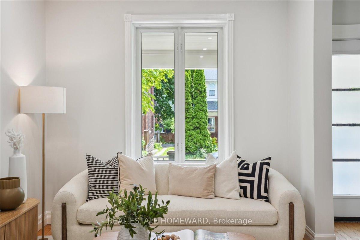 Photo 6 of 98 Sparkhall Avenue, Toronto, North Riverdale — HOMEH